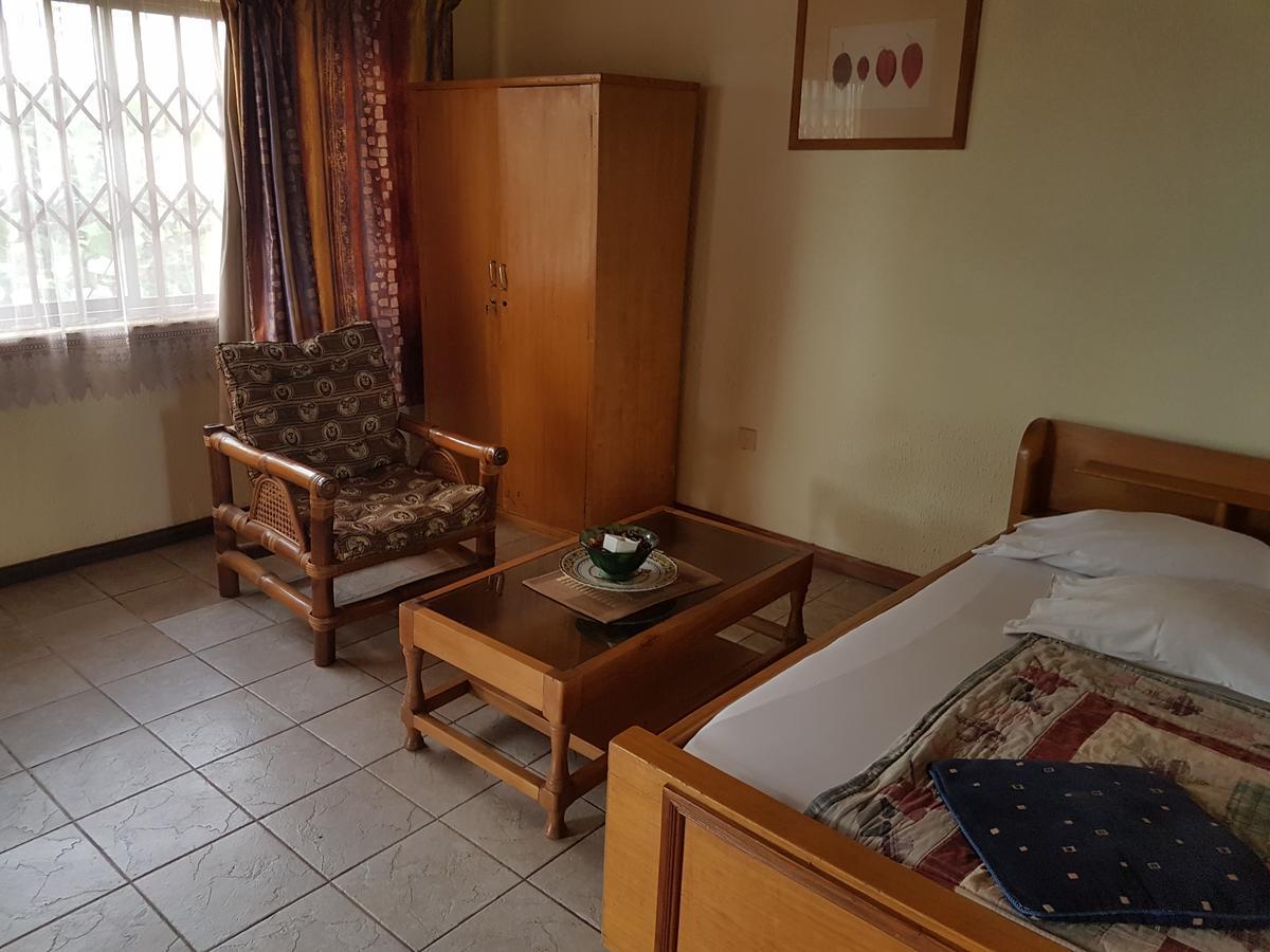 De Mod Hotel Ngleshi Amanfro 외부 사진